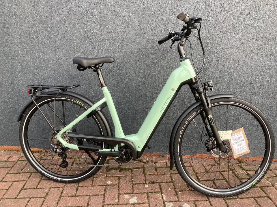 Elektrorad E-Bike VICTORIA BOSCH 300Wh in Rhauderfehn