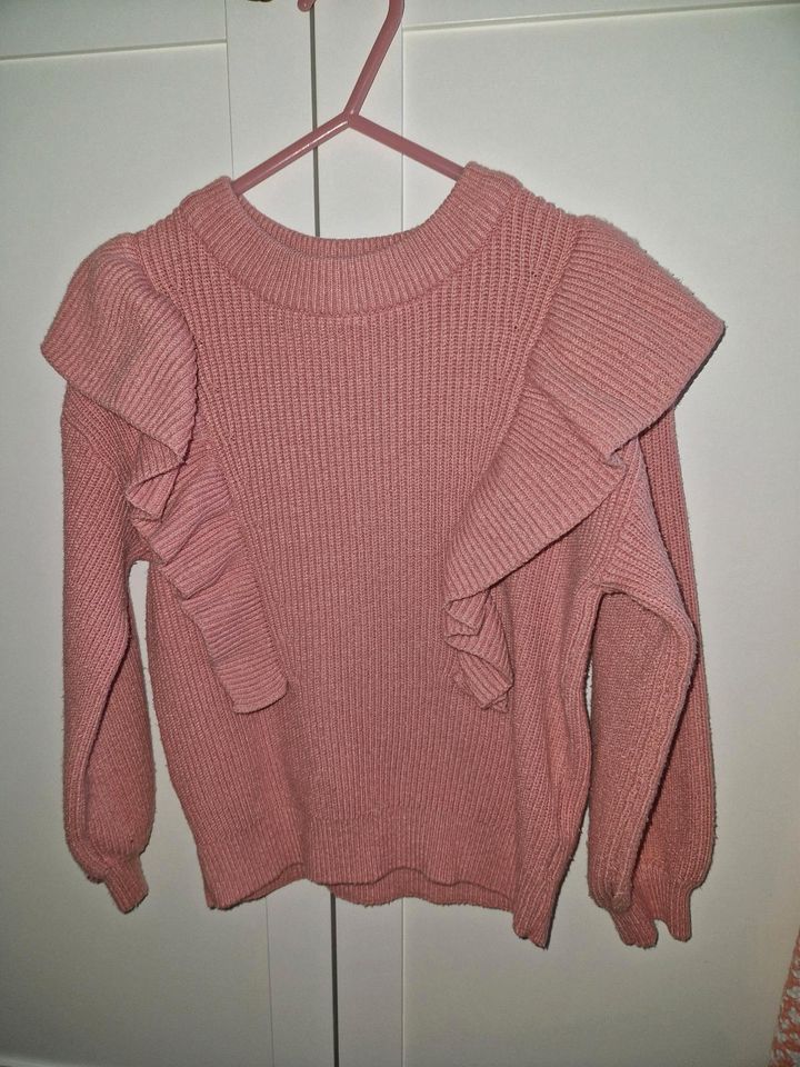 Schöner C&A Pullover Größe 116 in Berlin