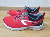 Neuwertige Decathlon Kalenji Laufschuhe Sportschuhe Größe 42 Saarland - Oberthal Vorschau