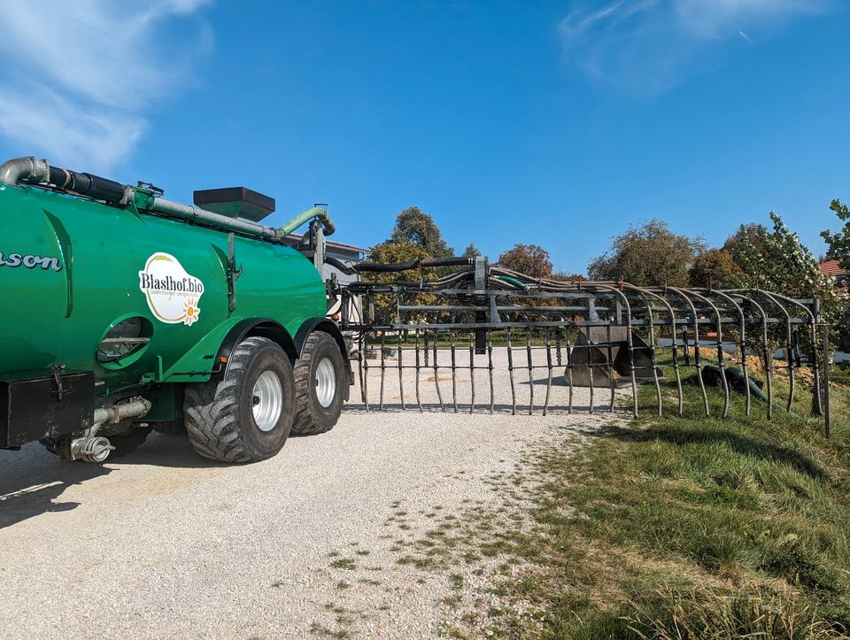 Güllefass Samson SG 23 Schwanenhals Schleppschlauch Claas Xerion in Kelheim