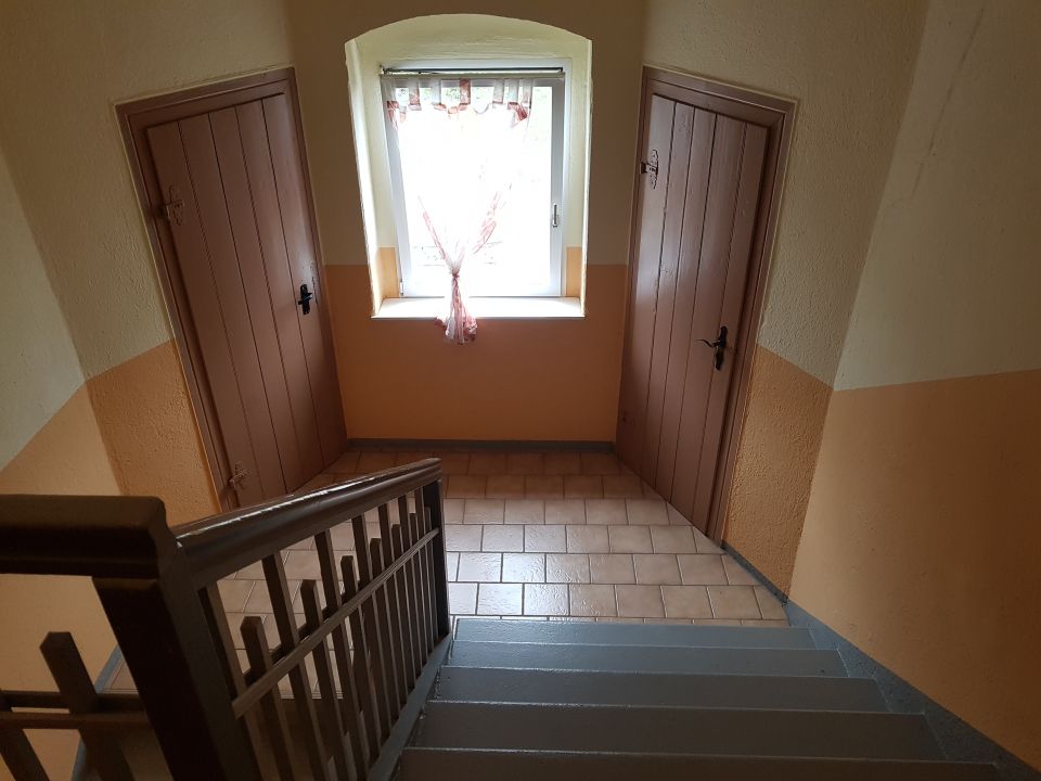 ***Süße 2-Raum-Wohnung in Lichtenau zur Miete - neues Laminat, Badewanne - alles dabei!*** in Lichtenau