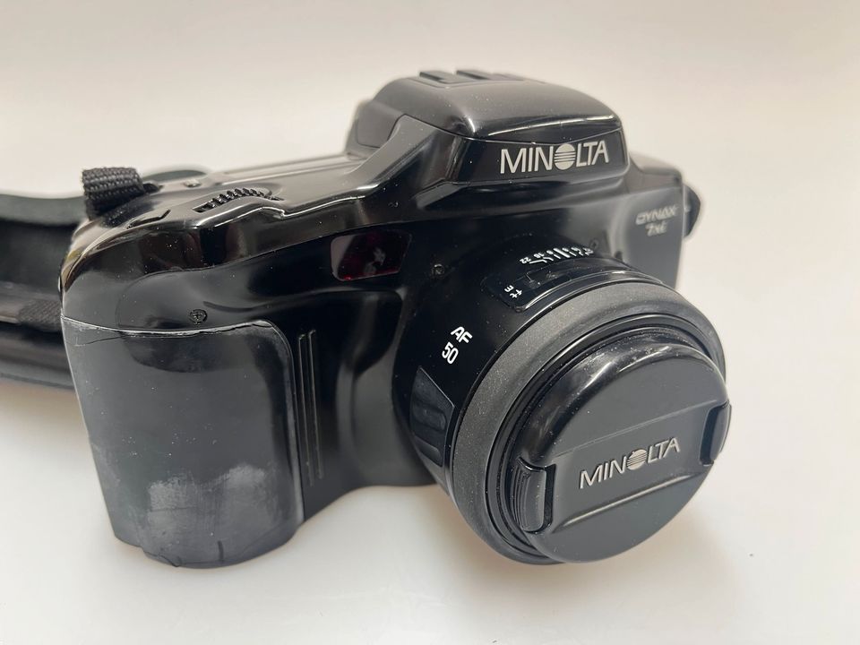 Minolta Dynax 7xi + originale Objektive und Zubehör in Köln