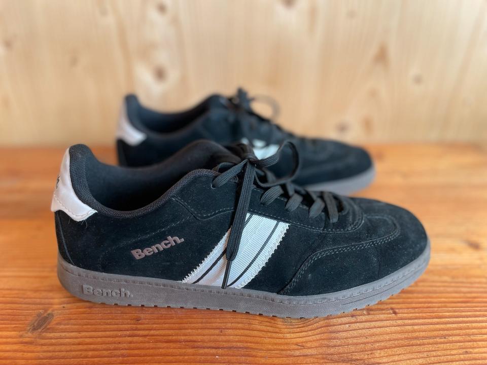 Bench Sneaker Herren Gr. 43 schwarz weiß Herren Turnschuhe in Friedrichshafen