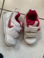 Nike Gr 22 Turnschuhe Baden-Württemberg - Eriskirch Vorschau