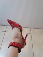 Rote Pumps Highheels Asia china Satin Seide Slingbacks Hessen - Wöllstadt Vorschau