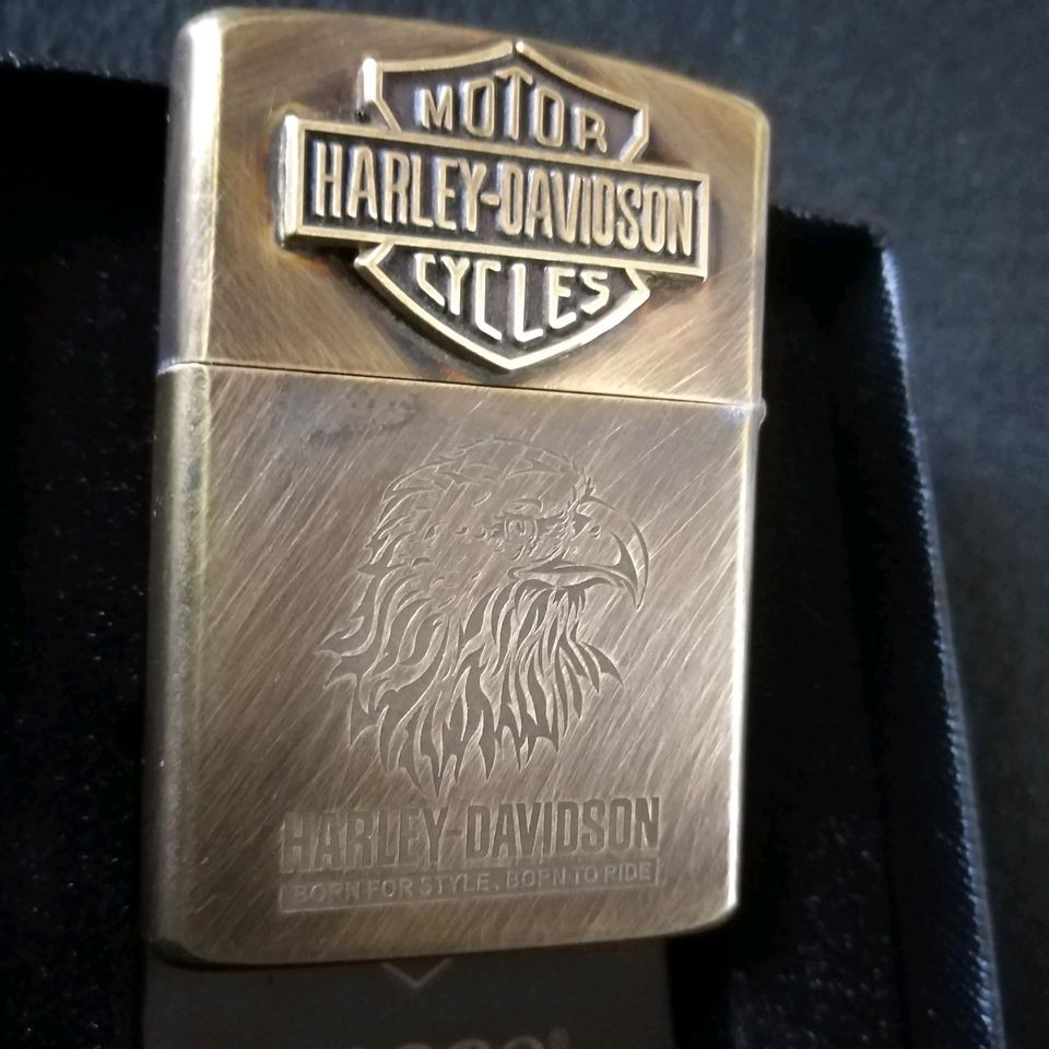 Handgefertigtes Harley-Davidson Sturmfeuerzeug. Neu. schöne Box. in Gunzenhausen