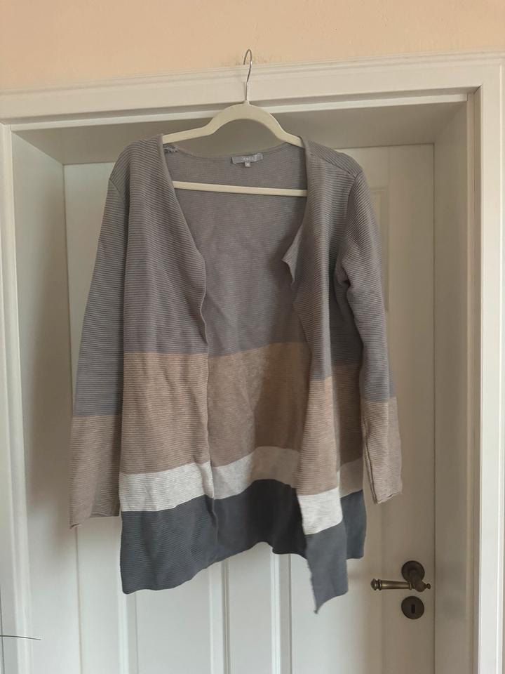 Strickjacke Cardigan lang Cecil Gr. M Streifen beige grau weiß in Ribnitz-Damgarten