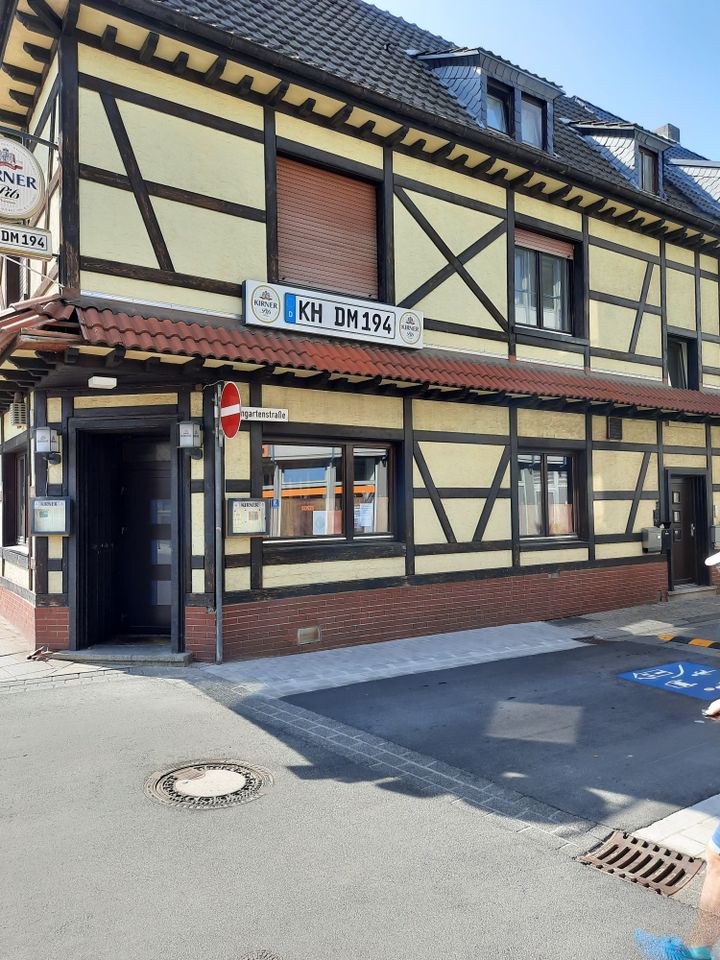 Traditionelle Bierkneipe in Kreuznachs Fußgängerzone in Bad Kreuznach