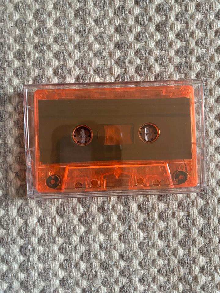 Gabber Eleganza Hardcore Soul Mixtape Never Sleep tape Kassette in Berlin