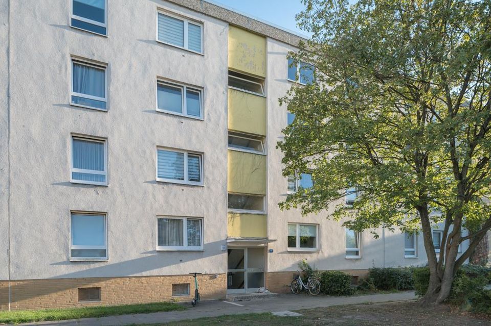 Frisch gestrichene 3-Zimmer-Wohnung mit Klick-Vinyl in Wolfsburg Vorsfelde in Wolfsburg