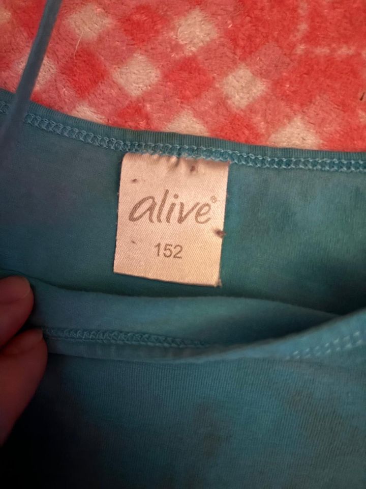 Alive Unterhemd in der Gr.152 in Türkis für 1-,€ in Berlin