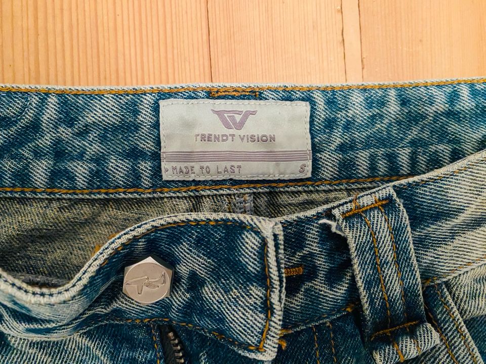 Trendt Vision Blue Basic Denim (S gekürzt-104.5 cm) in Frankfurt am Main