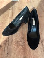 Buffalo Pumps aus Samt Gr. 36 Berlin - Neukölln Vorschau