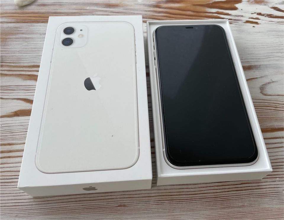 iPhone 11 mit 64Gb in weiß / silber in OVP in Deggingen