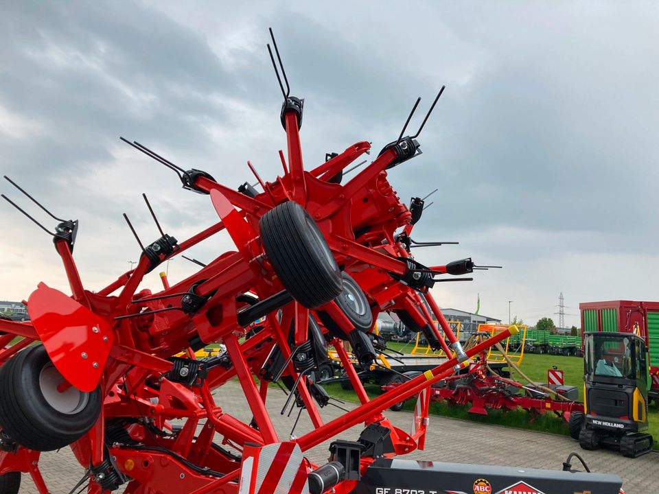 KUHN GF 8703 T Kreiselheuer Giroheuer Nr.: 0180 in Cloppenburg