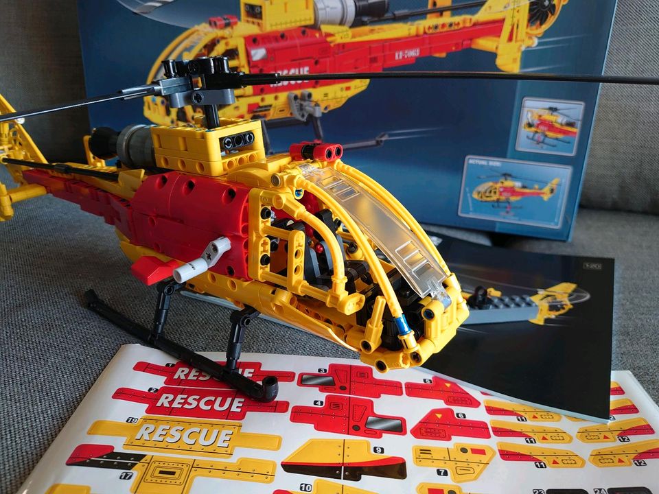 Winner Bricks Aerospitale Gazelle Hubschrauber Technic Bausteine in Reilingen