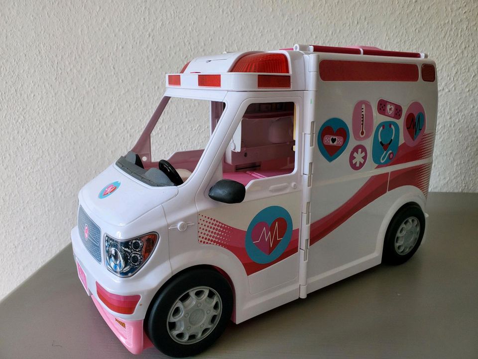 Barbie Krankenwagen in Kiel