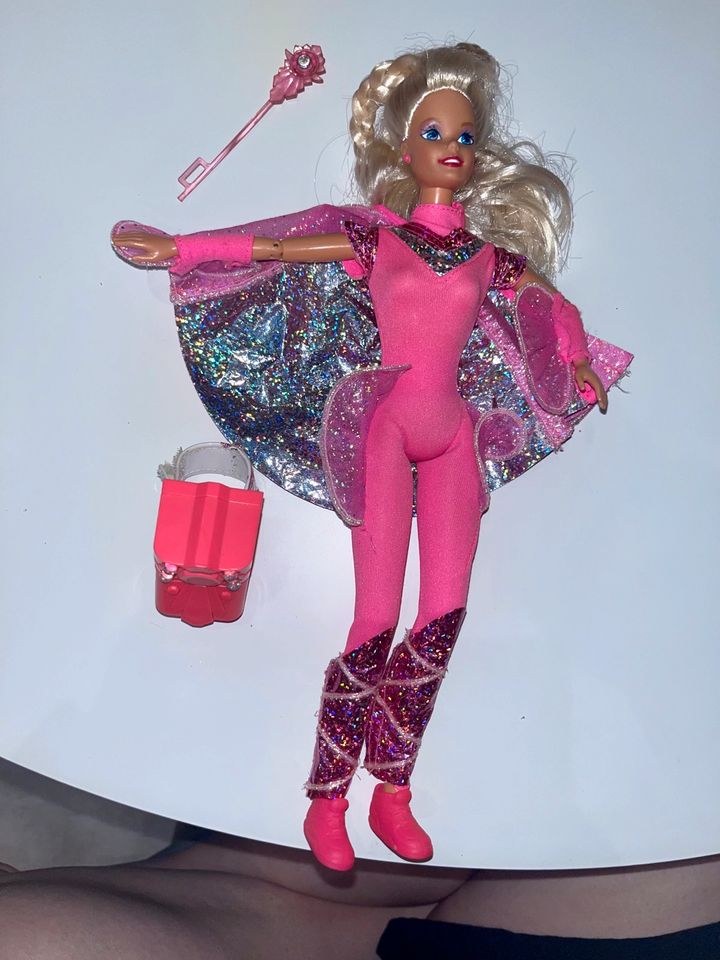 Flying Barbie 1995 Pink in Spremberg