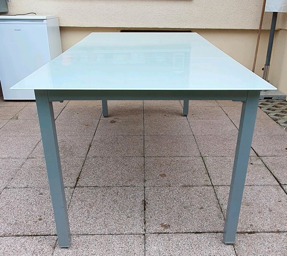 Gartentisch 189x90 mit Glasplatte in Erfurt