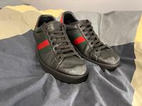 Stilvolle Gucci Low-Top Sneaker mit Web Im Vintage Zustand Nordrhein-Westfalen - Oberhausen Vorschau