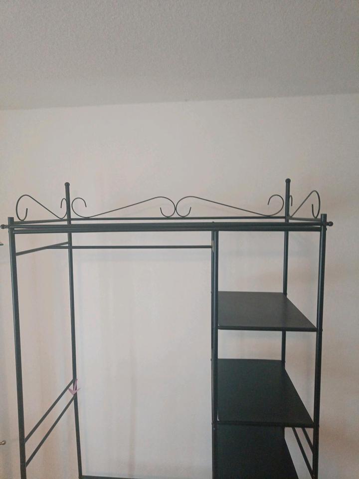 Metall Stand Garderobe Vintage elegant Sehr Groß NRW Solingen in Solingen