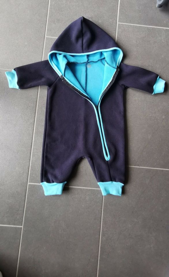 Overall Anzug Einteiler Fleece Gr. 68 blau türkis - NEU in Wettringen