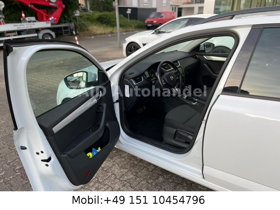 Skoda Octavia Combi Ambition2,0L*AUT*1HAND*PDC*NAVI in Wiesloch