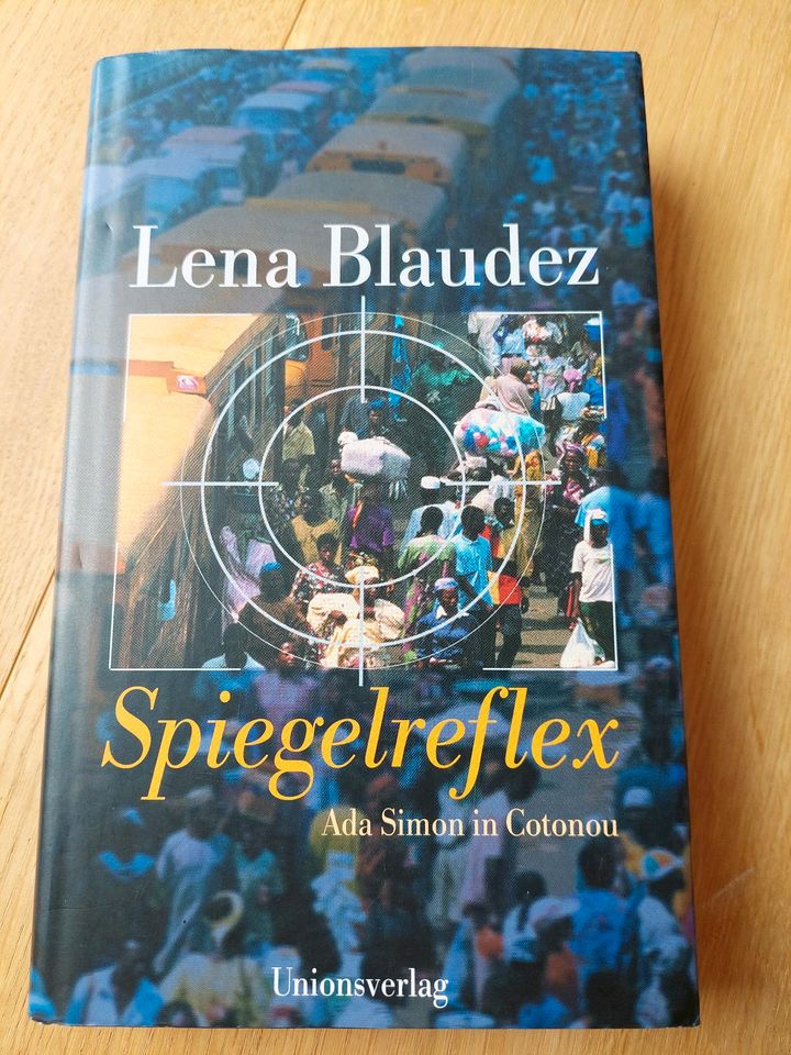 Spiegelreflex Buch in Hollenbek