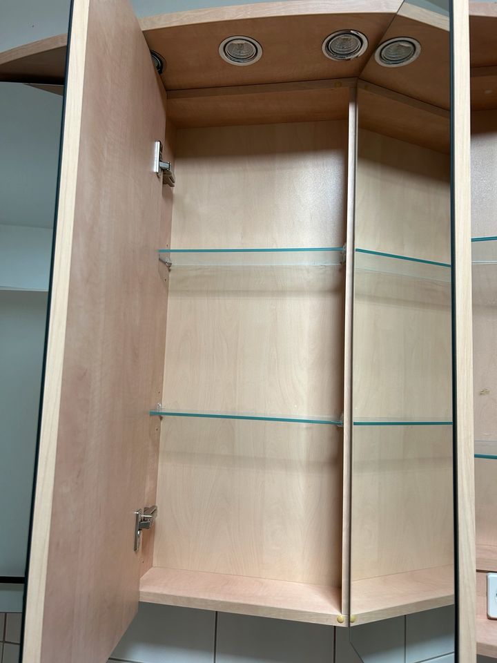 Badmöbel Set-Badezimmer Spiegelschrank, Unterschrank, Waschtisch in Paderborn