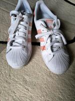 Adidas Superstar Sneaker Turnschuhe Gr.39 weiß /apricot wneuwe Nordrhein-Westfalen - Marl Vorschau