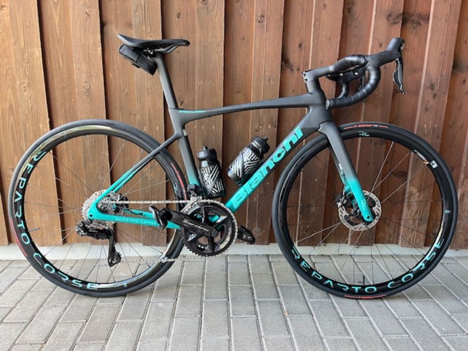 Rennrad Bianchi Specialissima RC Größe 50 in Weimar (Lahn)