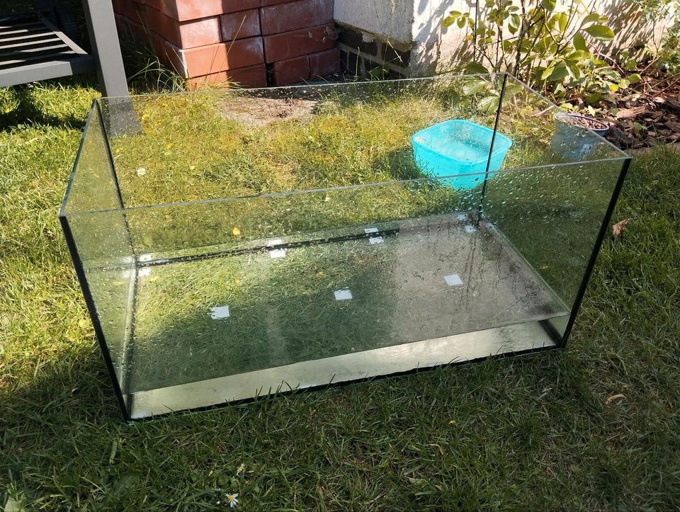 Aquarium 60x30x30cm aus Glas in Burgwedel