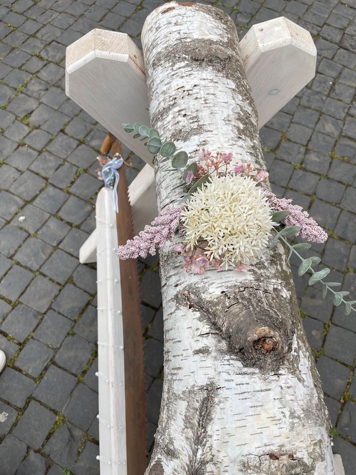 Hochzeit / Sägebock m. Säge Deko für Ihre Hochzeit zu vermieten in Vogelsberg (bei Sömmerda)