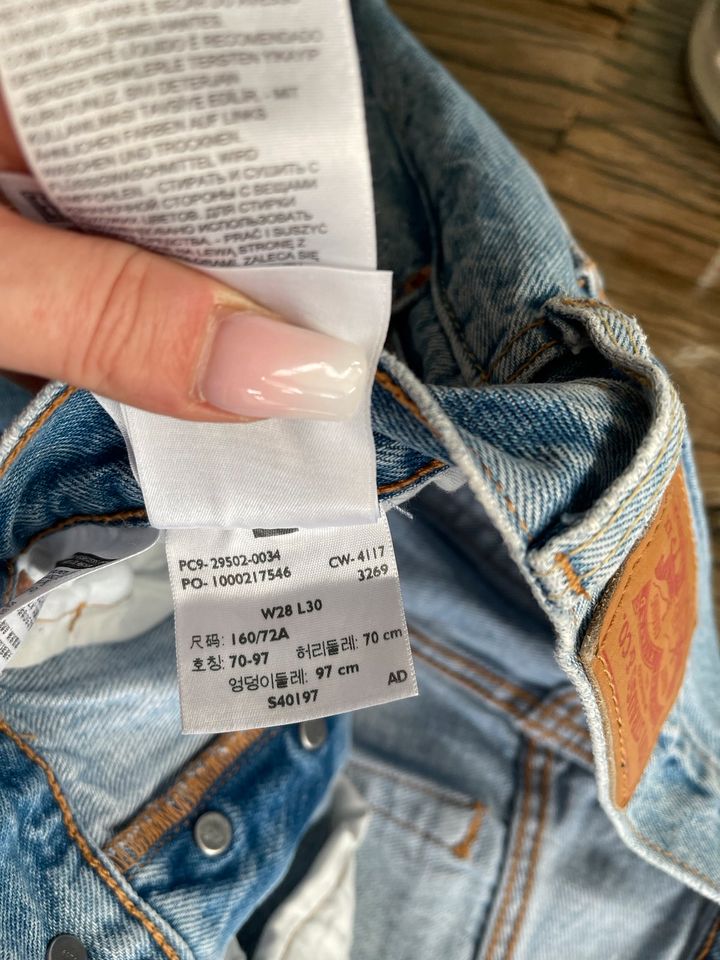 Jeans Levis Rippen destroyed W28/L30 in Delmenhorst