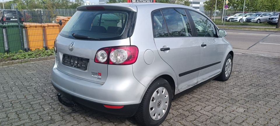 Volkswagen Golf Plus 1.4 / TÜV NEU in Augsburg