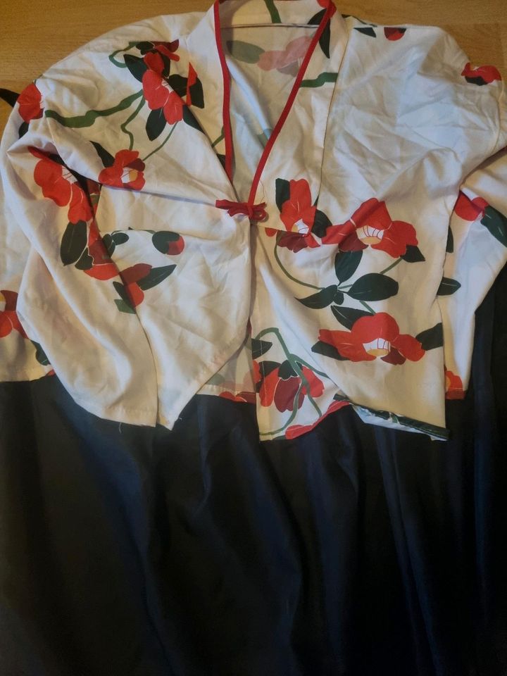 2 teiliger Kimono, neu in Landsberg (Lech)