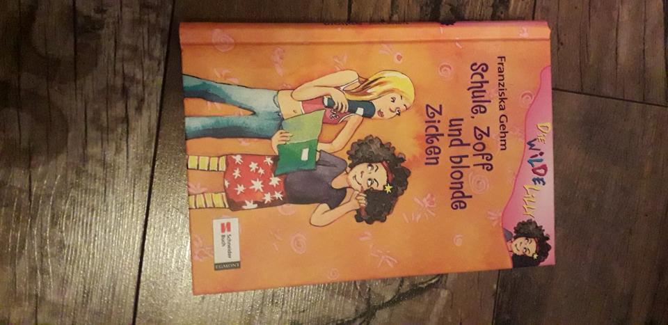 Verschiedene Bücher (Romane, Bestseller, Thriller, Jugendbücher) in Bremen