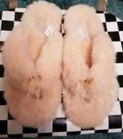 UGG damen Lammfell Flip-Flop gr.37/38 beige neu West - Höchst Vorschau