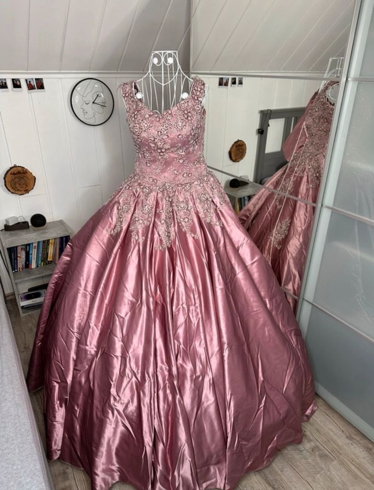 Hochzeitskleid Verlobungskleid Damenkleid Gr.38 in Bottrop