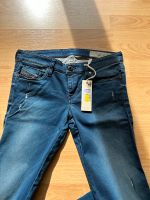 Diesel skinzee- low Jeans , Gr. 26/32 Baden-Württemberg - Bad Säckingen Vorschau