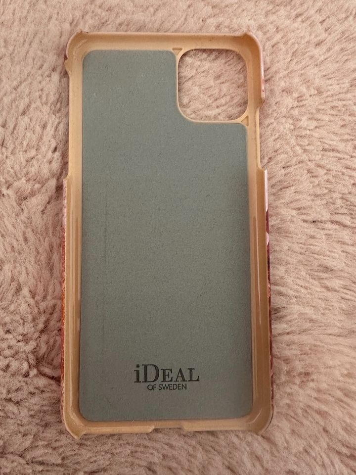 Ideal of Sweden Handyhülle Case Hardcover iPhone 11 Pro Max in Leverkusen