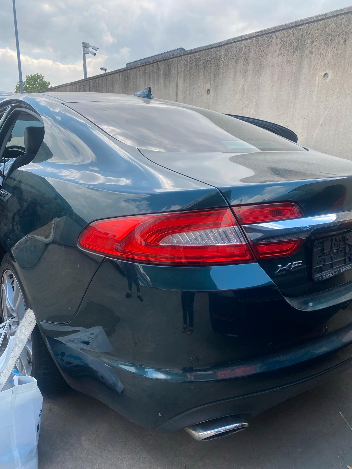 Abbildung des Autos Jaguar xf 2012 Unfallwag…
