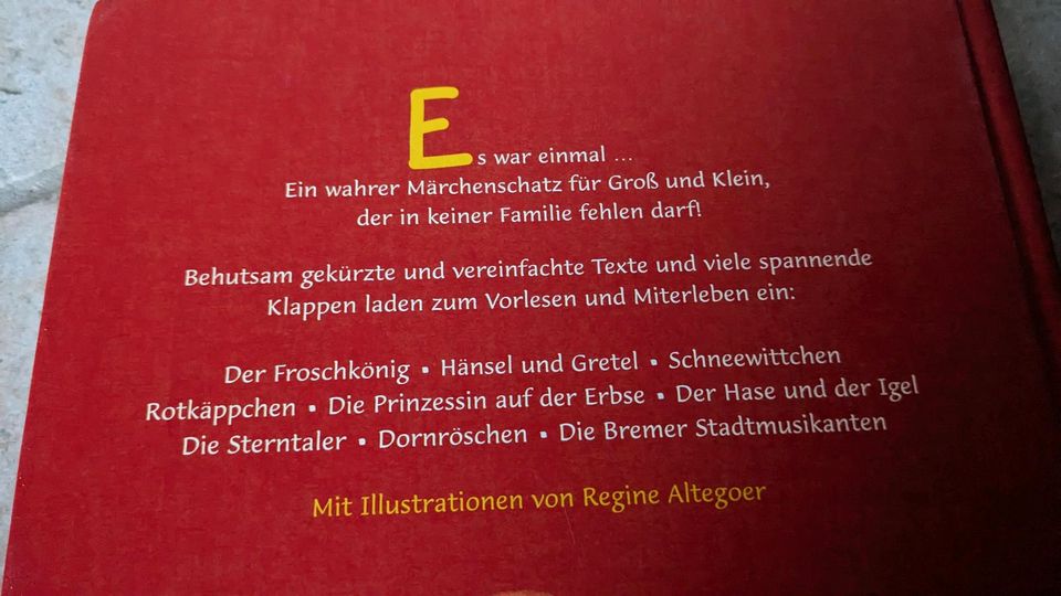 Mein Liebster Märchenschatz wunderschönes Buch mit klappen in Taunusstein