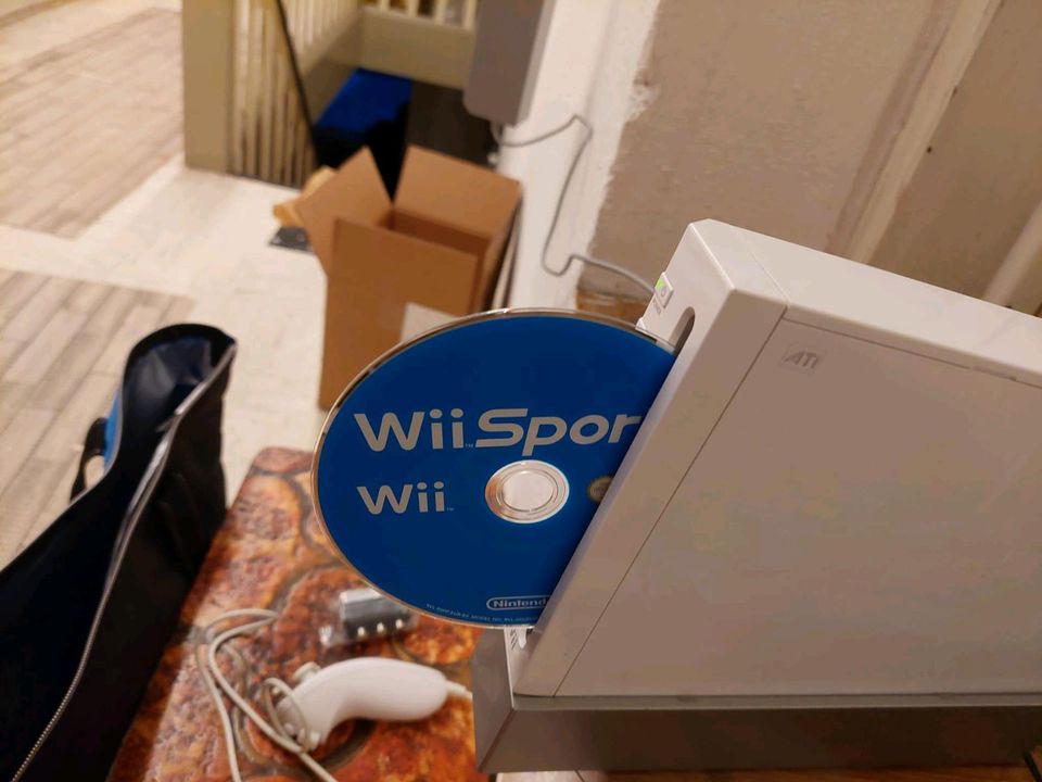 Nintendo Wii mit viel Zubehör in Aichach