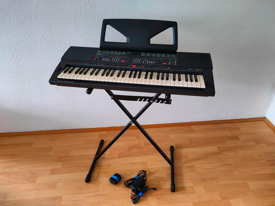 Yamaha PSR 400 Keyboard Stage E Piano Retro guter Zustand! in Wuppertal