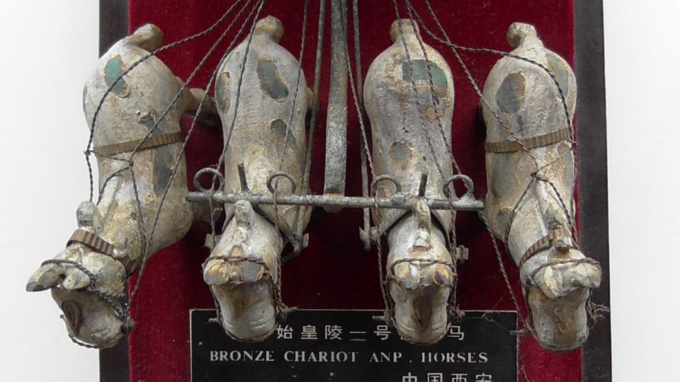 Reiterwagen mit Pferden China – Bronze – Replik Terrakotta-Armee in Bad Münstereifel