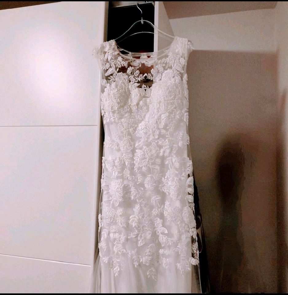 Hochzeitskleid im Meerjungfrauen Stil in Ennepetal
