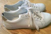 Tommy Hilfiger Sneaker weiß Gr. 40 Berlin - Biesdorf Vorschau