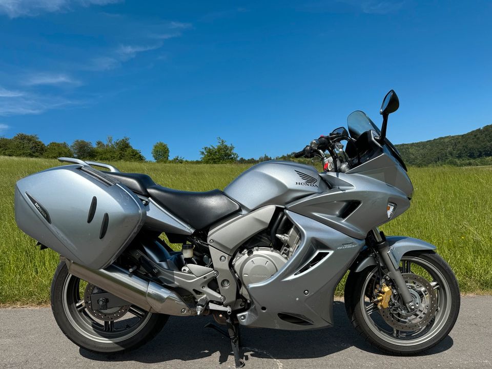 HONDA CBF 1000 ABS + Koffer SC58 SILVERLINE in Höxter