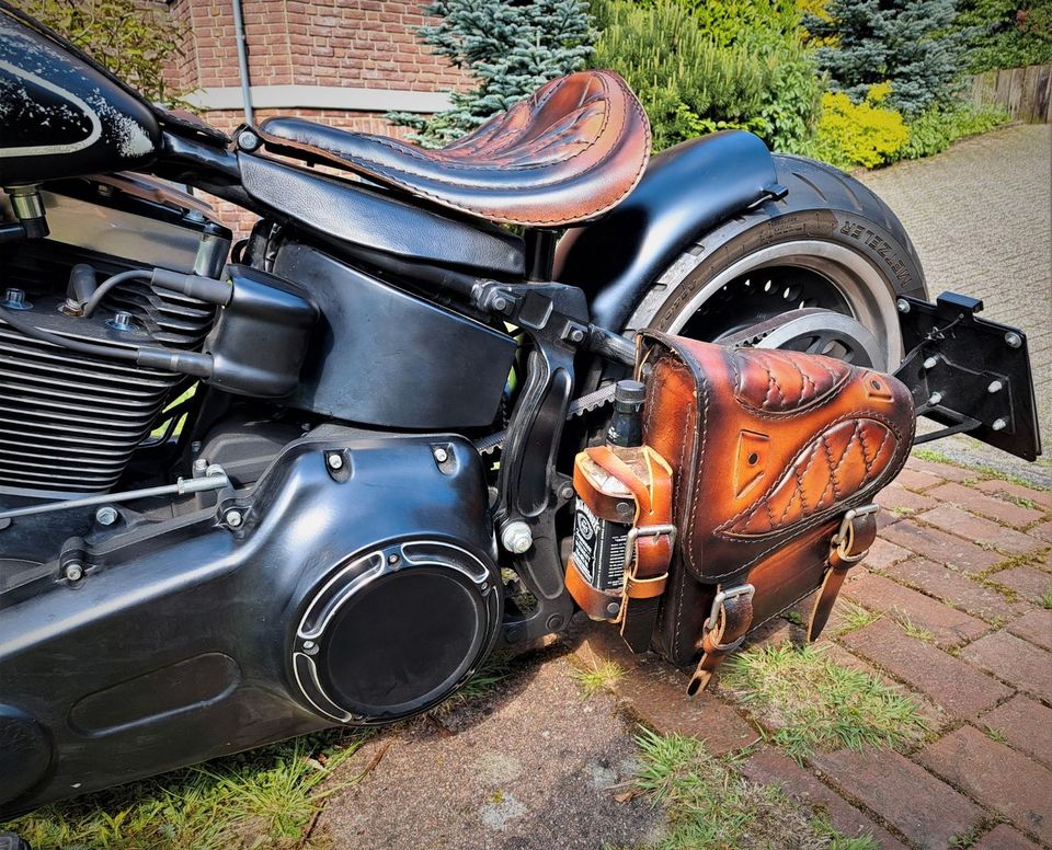 Harley-Davidson FatBoy FLSTFB Softail Special Bobber in Wuppertal